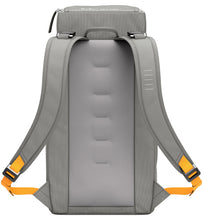 画像をギャラリービューアに読み込む, ディービー ハガーバックパック 20L d_b_ Hugger Backpack 20L Sand Grey