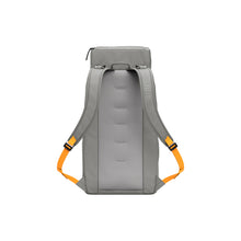 画像をギャラリービューアに読み込む, ディービー ハガーバックパック 30L d_b_ Hugger Backpack 30L Sand Grey